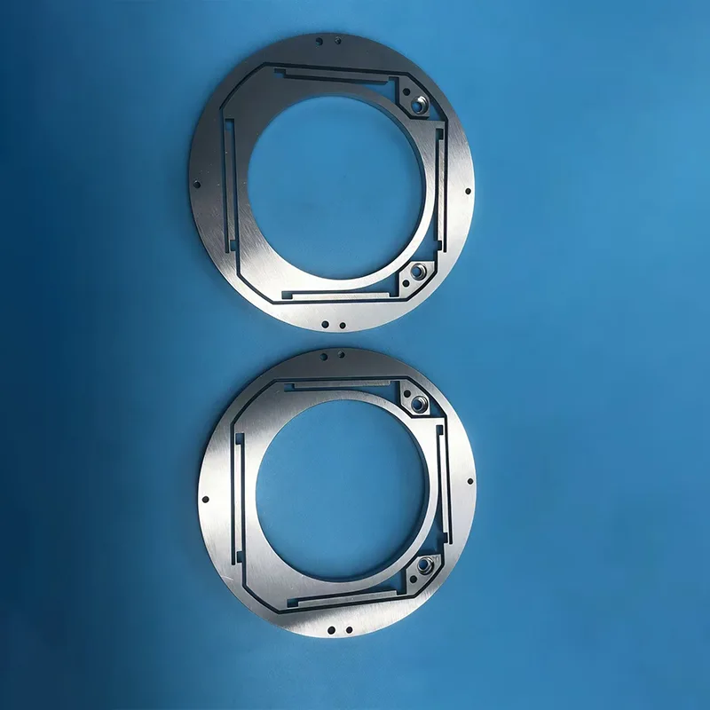 Круглые детали, обработанные на станке с ЧПУ