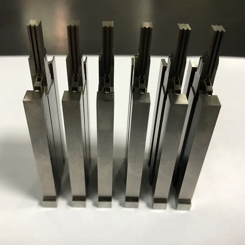 Штамповочный штамп по металлу